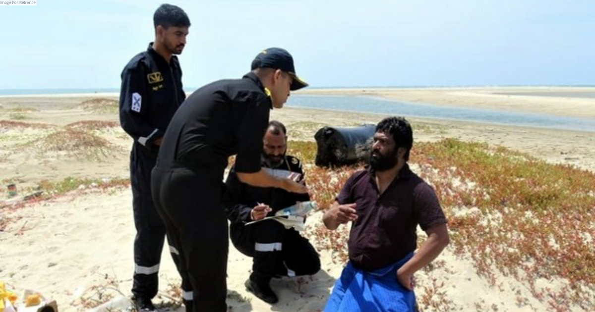 Lankan from UK apprehended from TN coast by Coast Guard